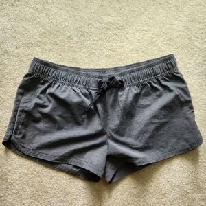 prana mariya short